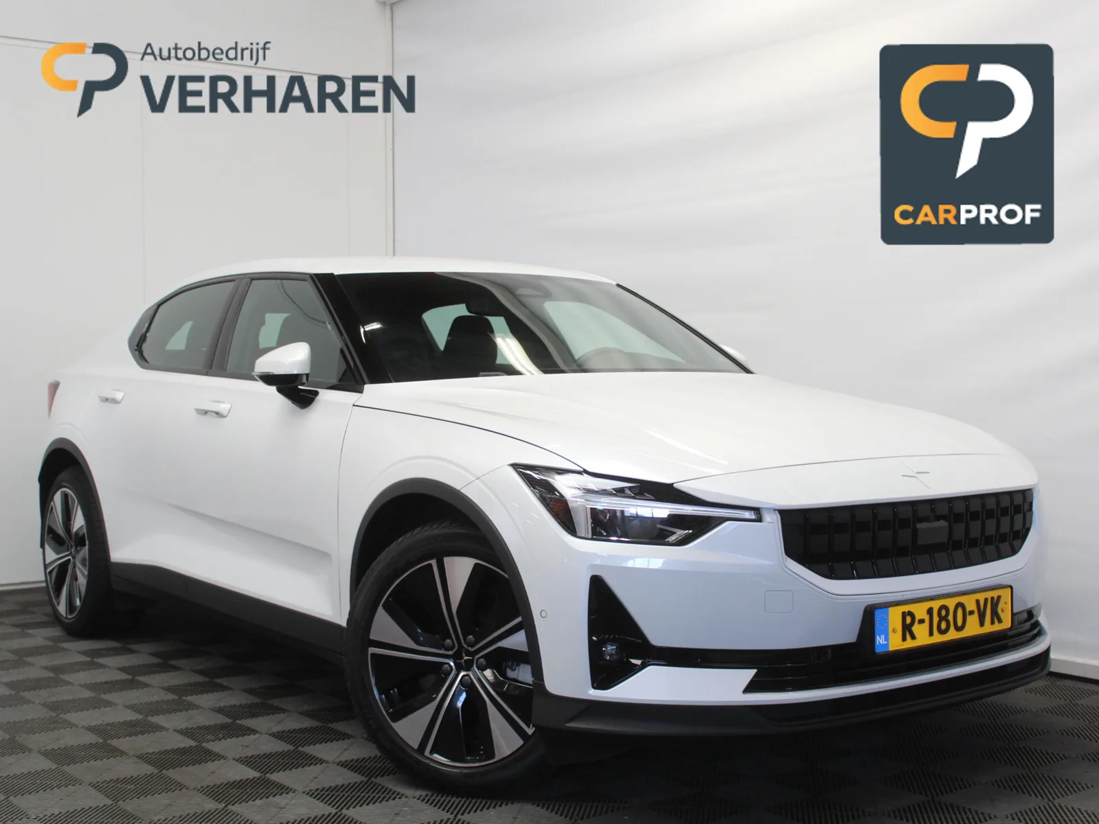 Polestar 2 (2022) — foto 1