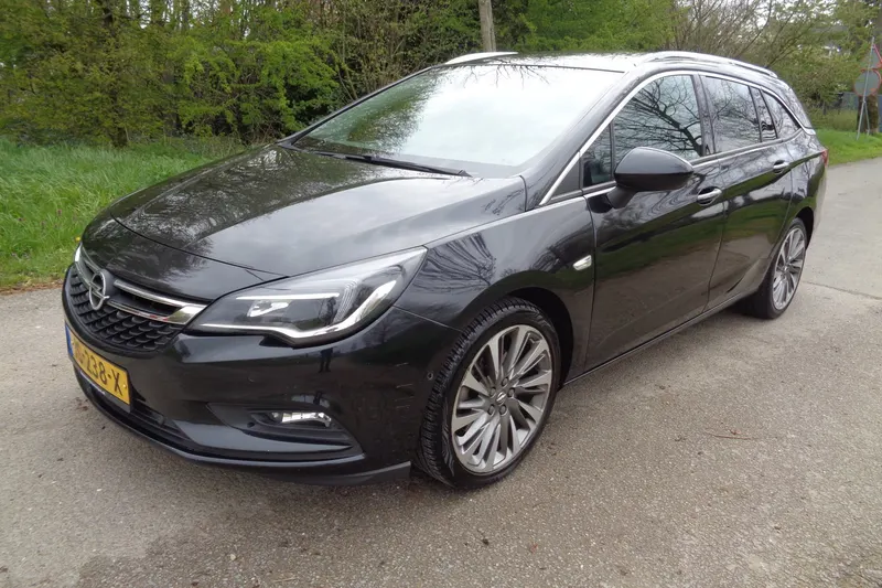 Opel Astra Sports Tourer (2016)