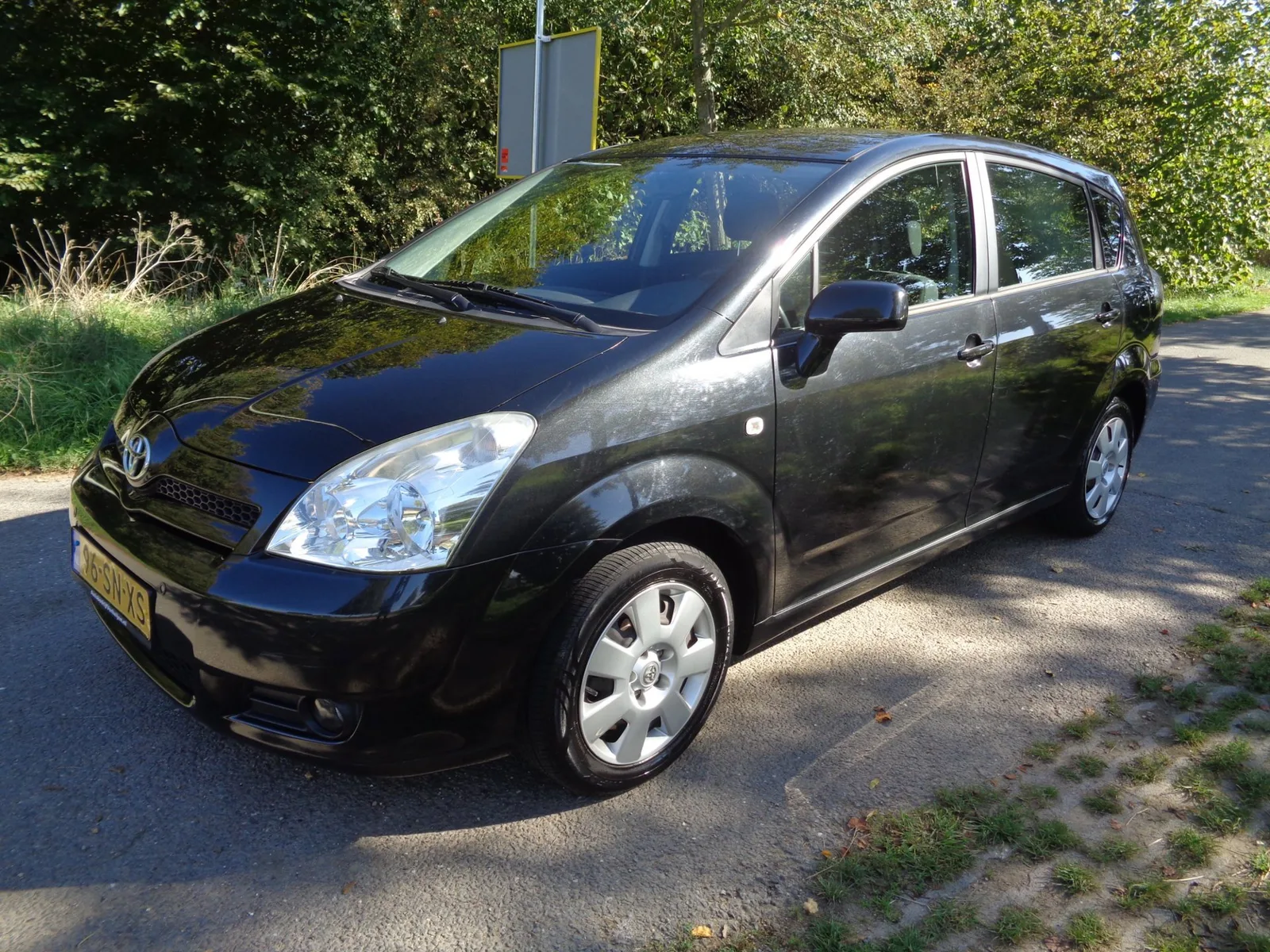 Toyota Verso (2006) — foto 1