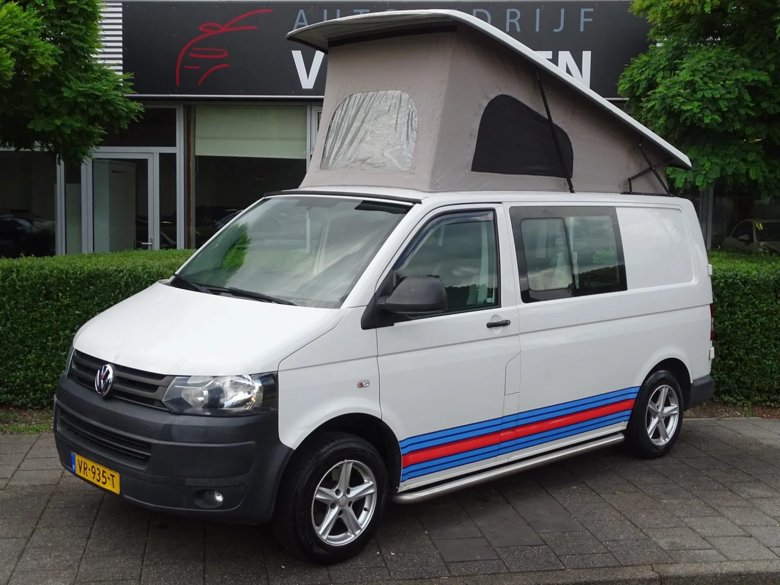 Volkswagen Transporter (2015) — foto 1