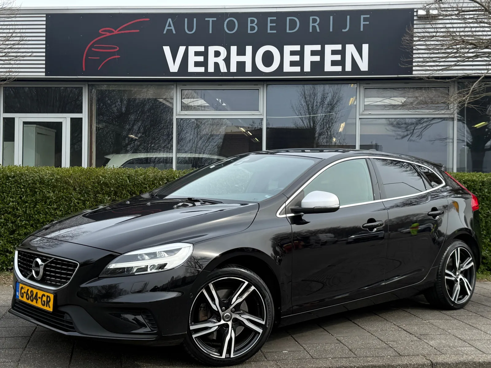 Volvo V40 (2019) — foto 1