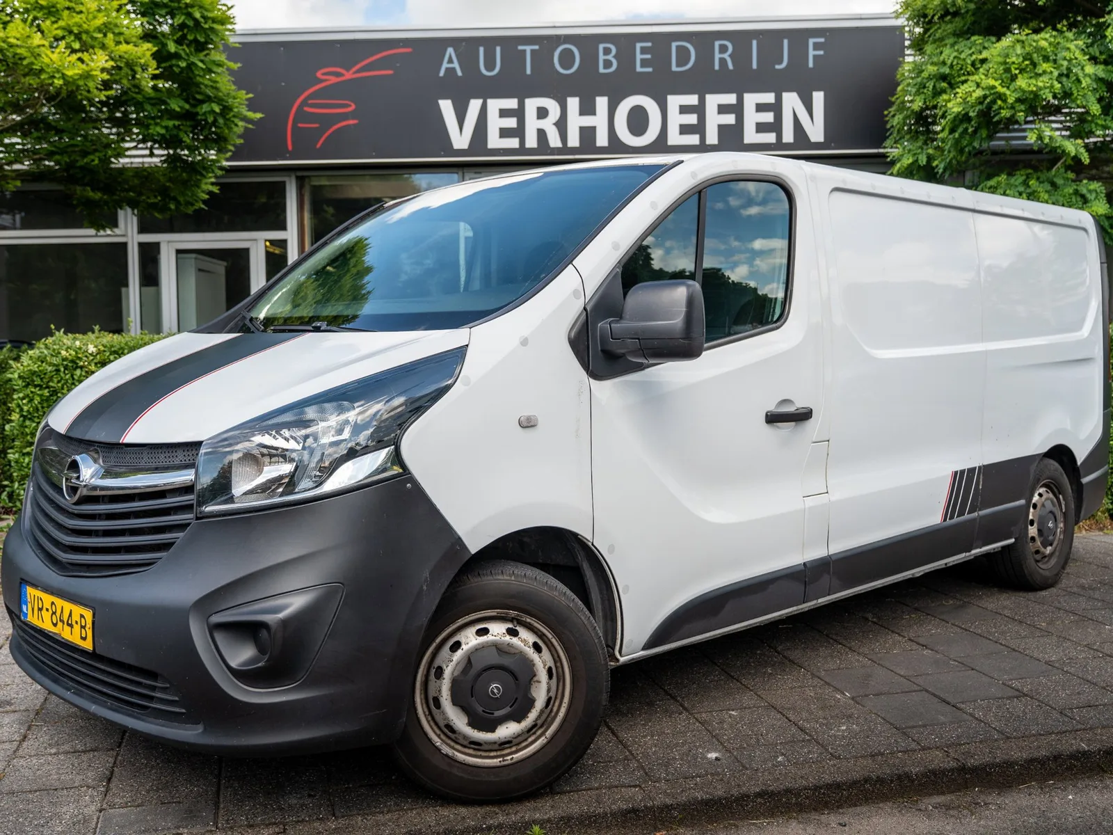 Opel Vivaro (2015) — foto 1