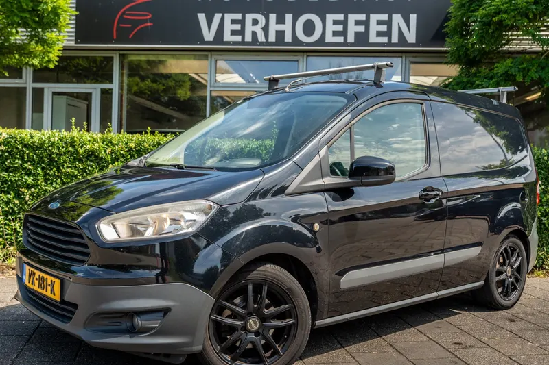 Ford Transit Courier (2014)