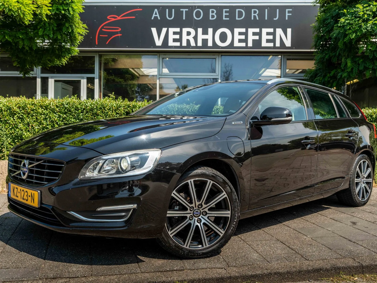 Volvo V60 (2016) — foto 1