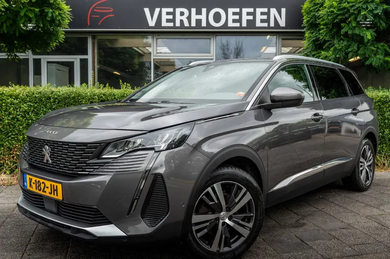 Peugeot 5008 (2021)