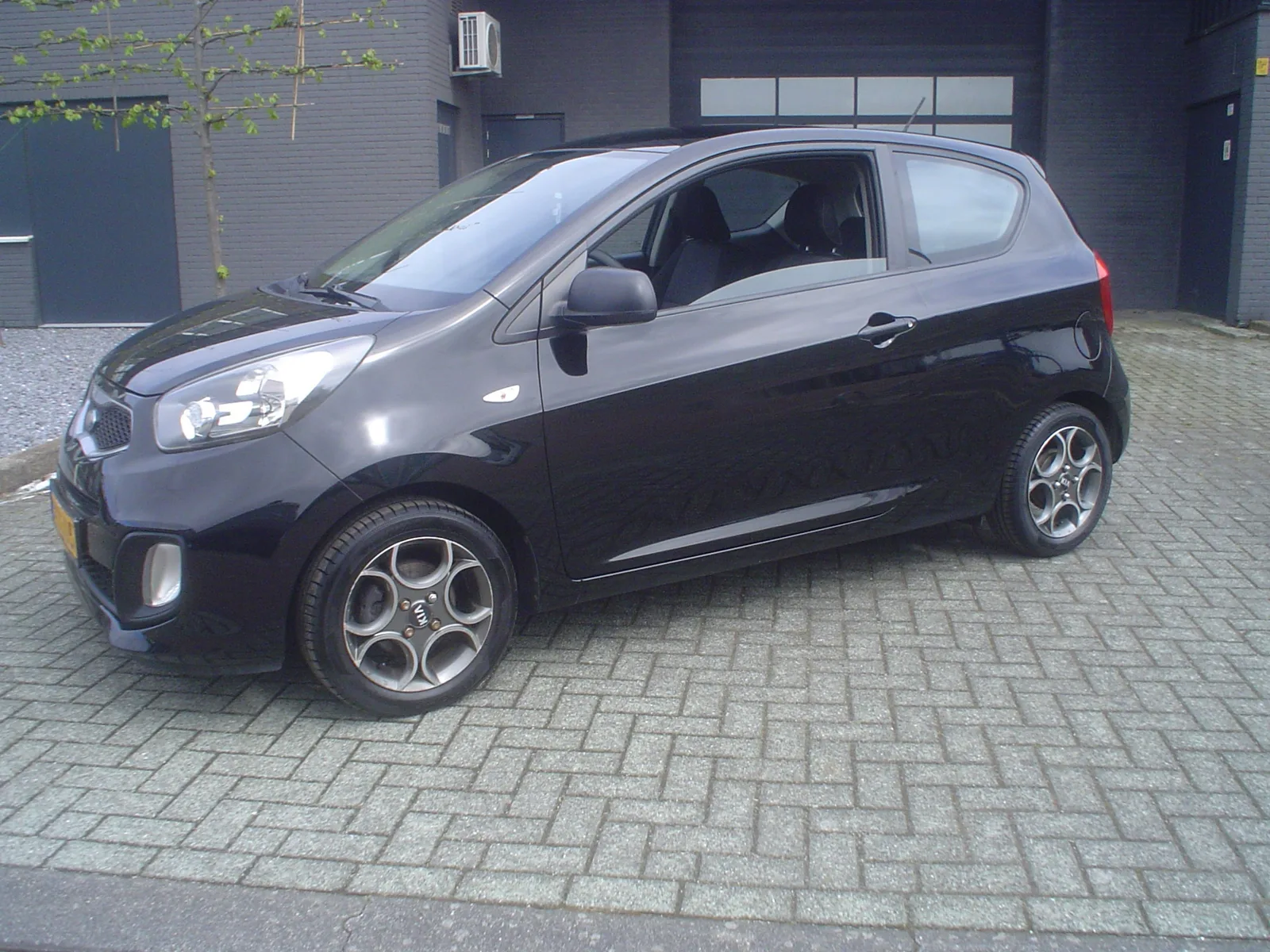 Kia Picanto (2013) — foto 1