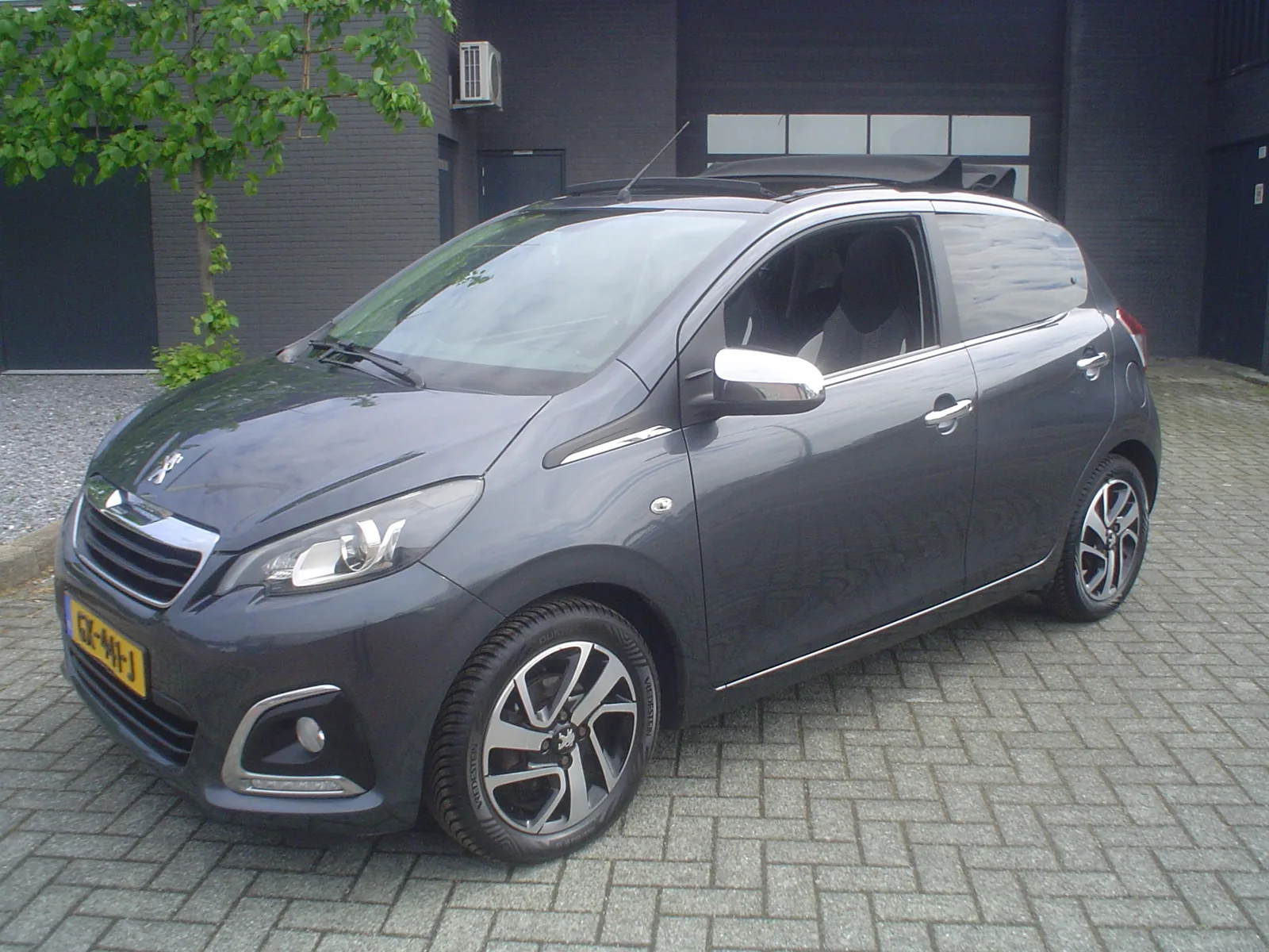 Peugeot 108 (2015) — foto 1