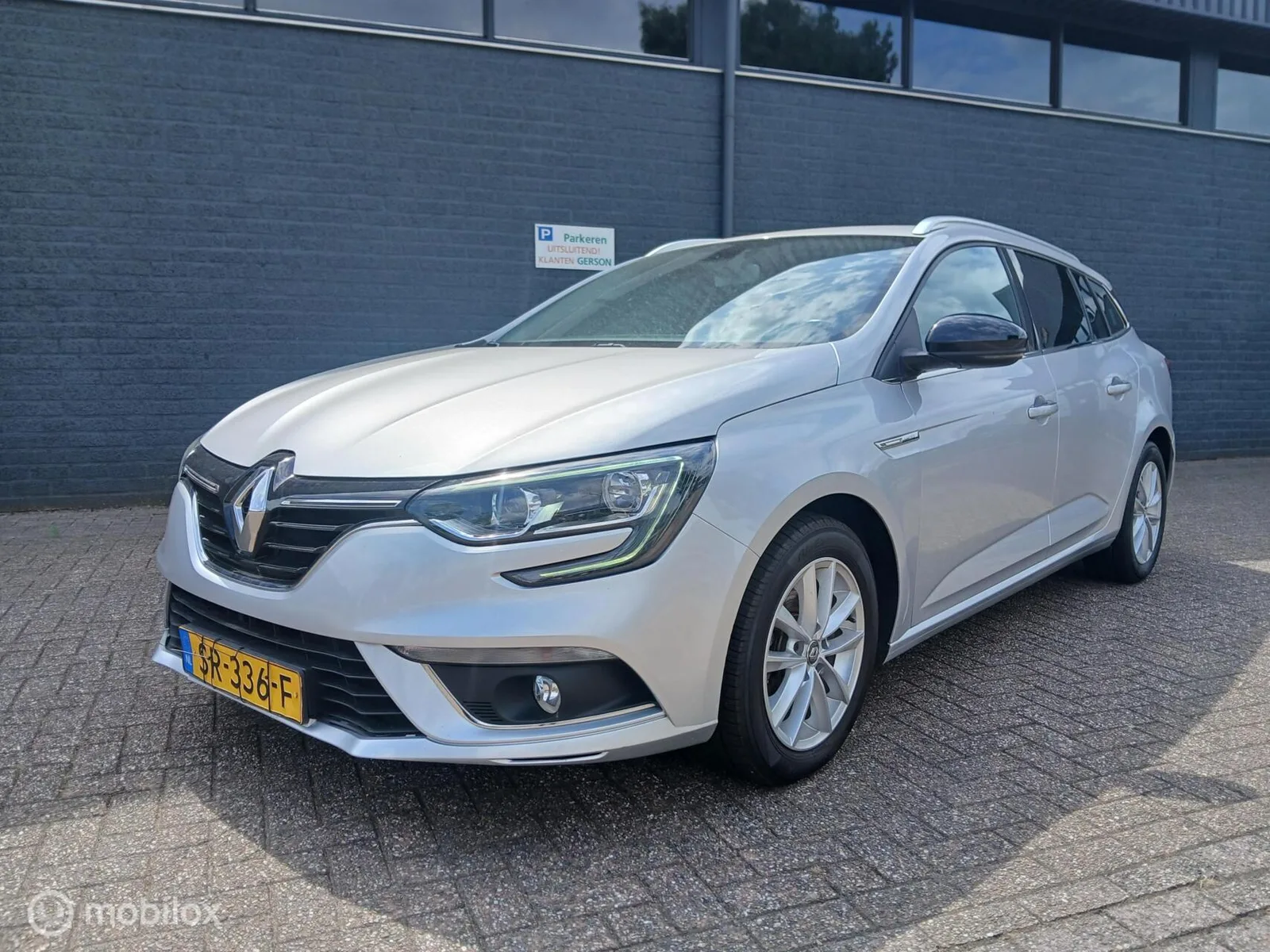 Renault Mégane (2018) — foto 1