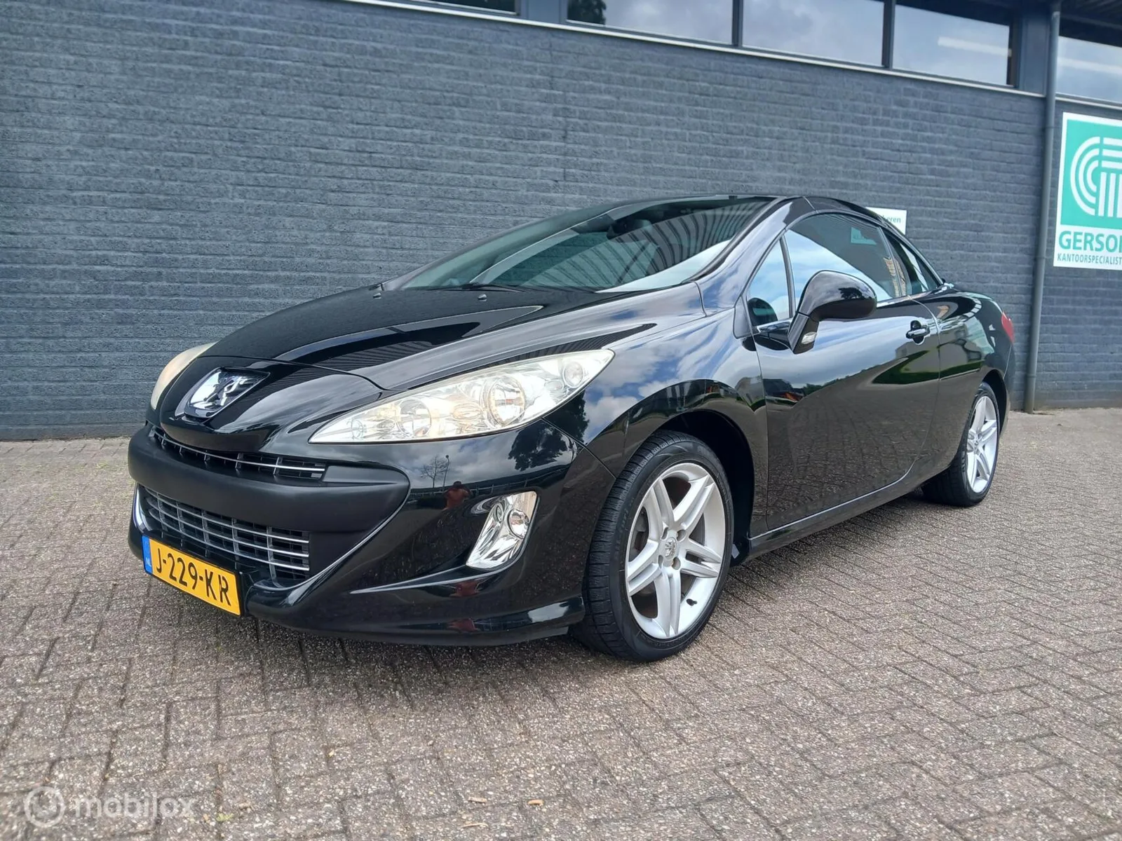 Peugeot 308 (2010) — foto 1