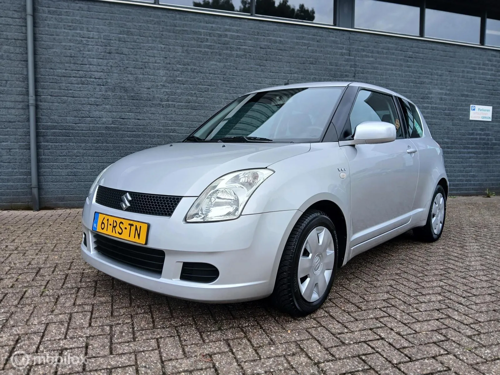 Suzuki Swift (2005) — foto 1