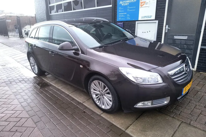 Opel Insignia Sports Tourer (2012)