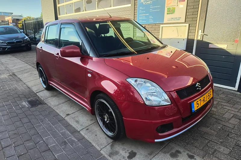 Suzuki Swift (2005)