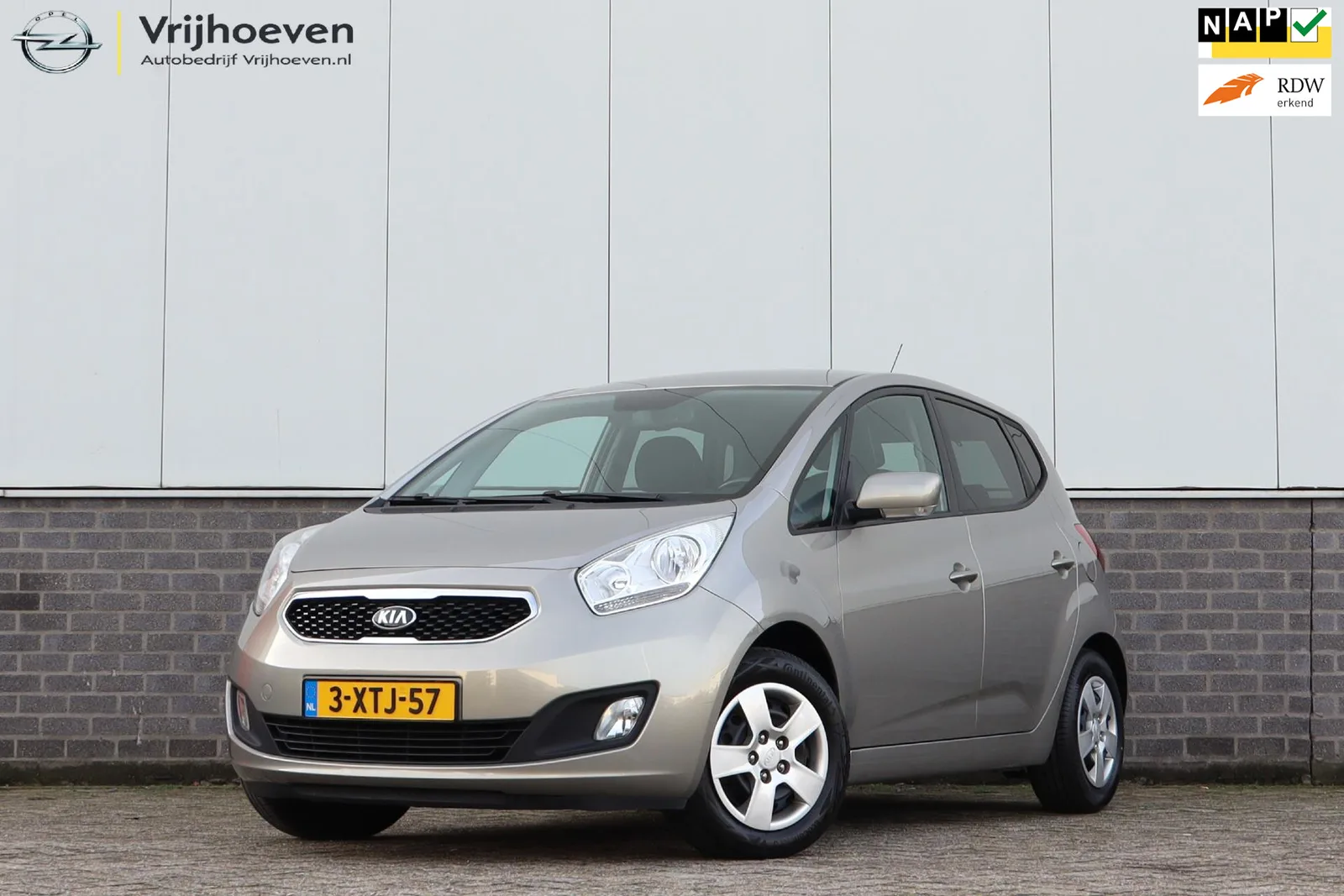 Kia Venga (2015) — foto 1