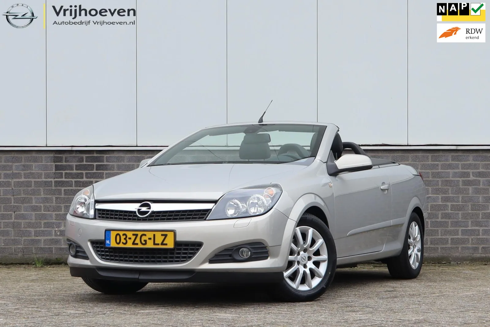 Opel Astra (2008) — foto 1