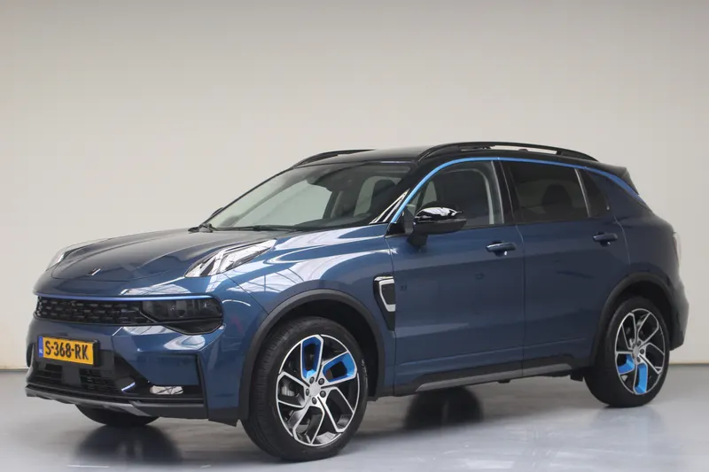 Lynk & Co 01 (2023)