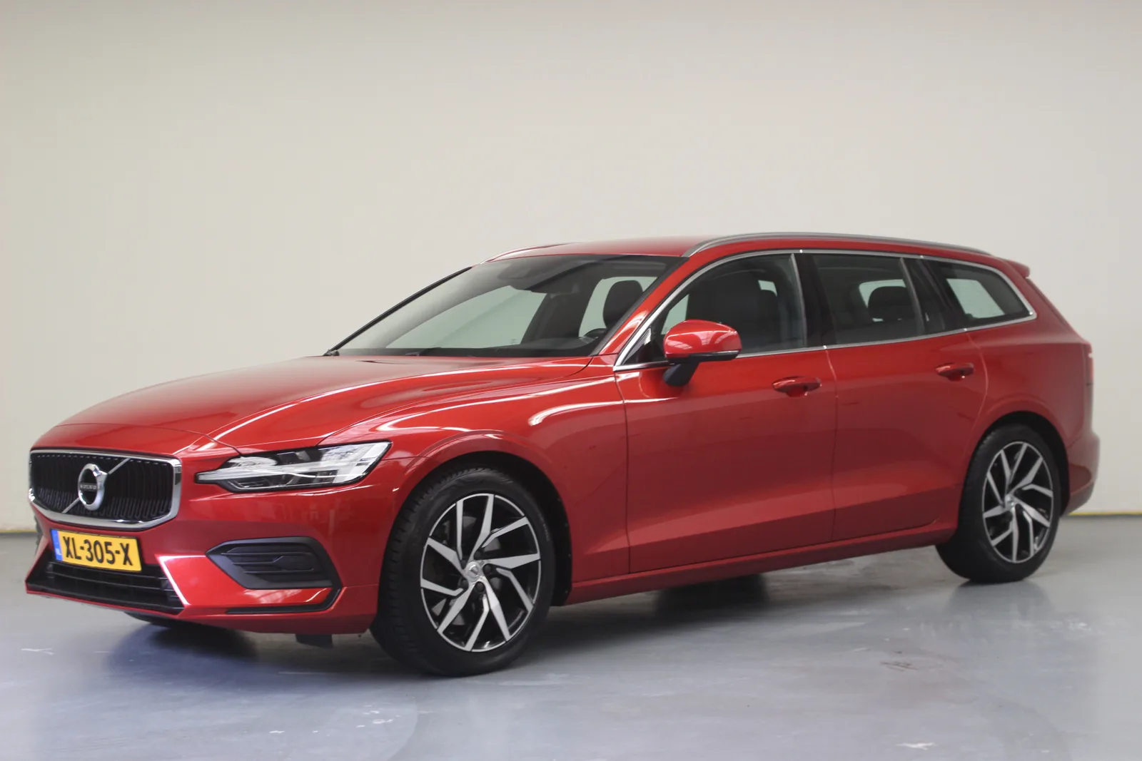 Volvo V60 (2019) — foto 1