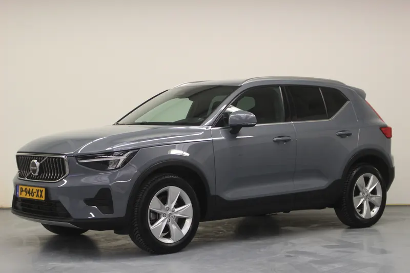 Volvo XC40 (2022)