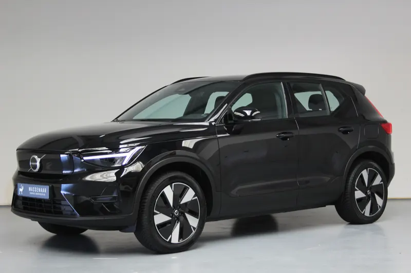 Volvo XC40 (2024)