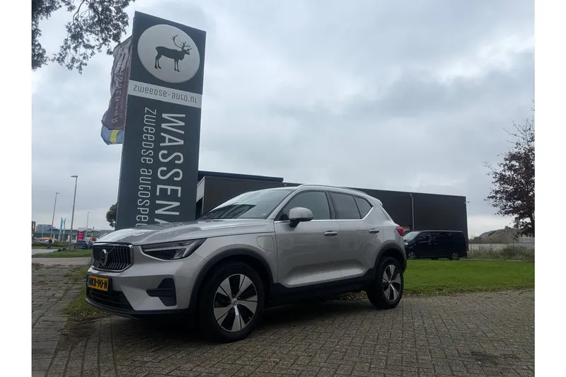 Volvo XC40 (2022)