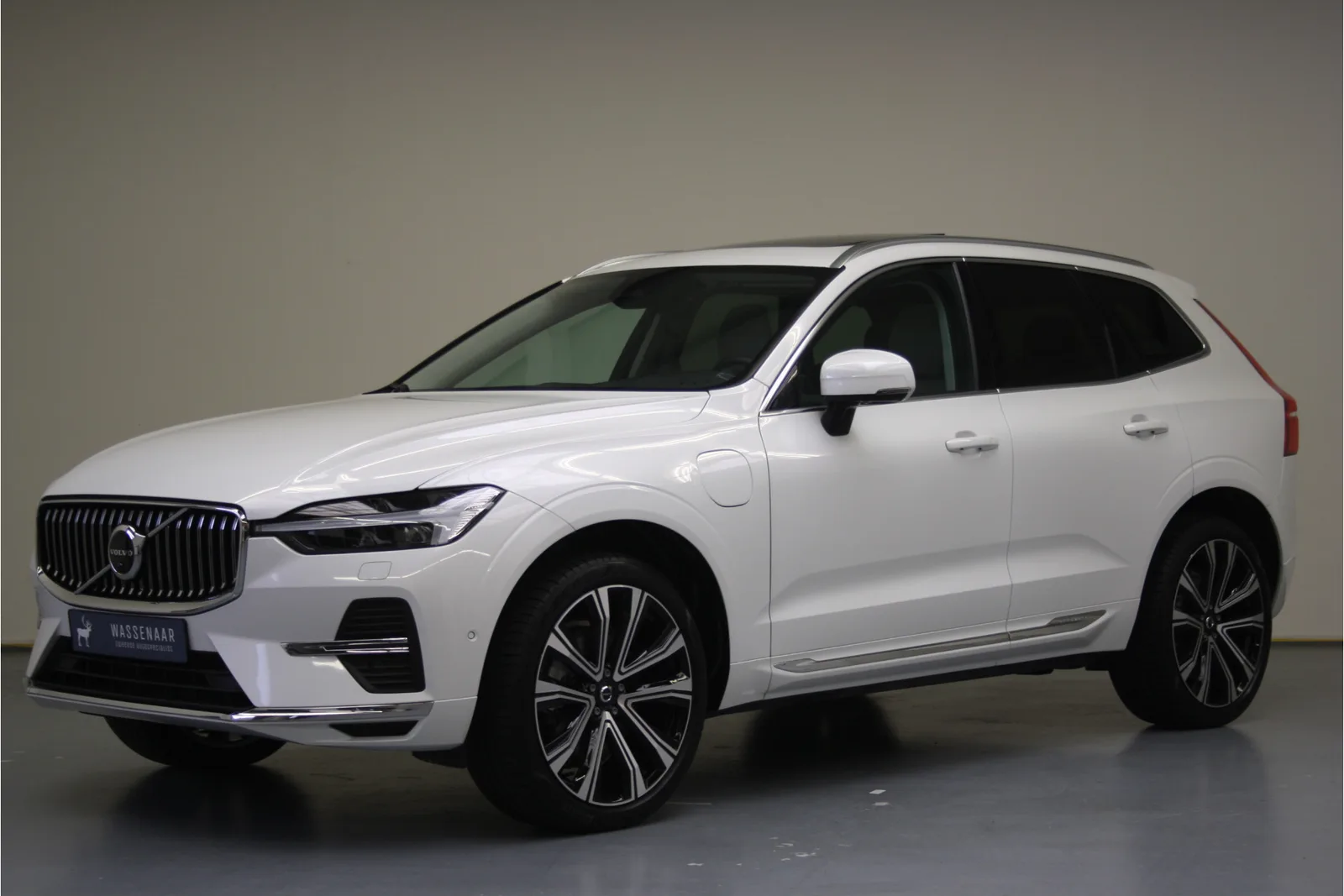 Volvo XC60 (2023) — foto 1