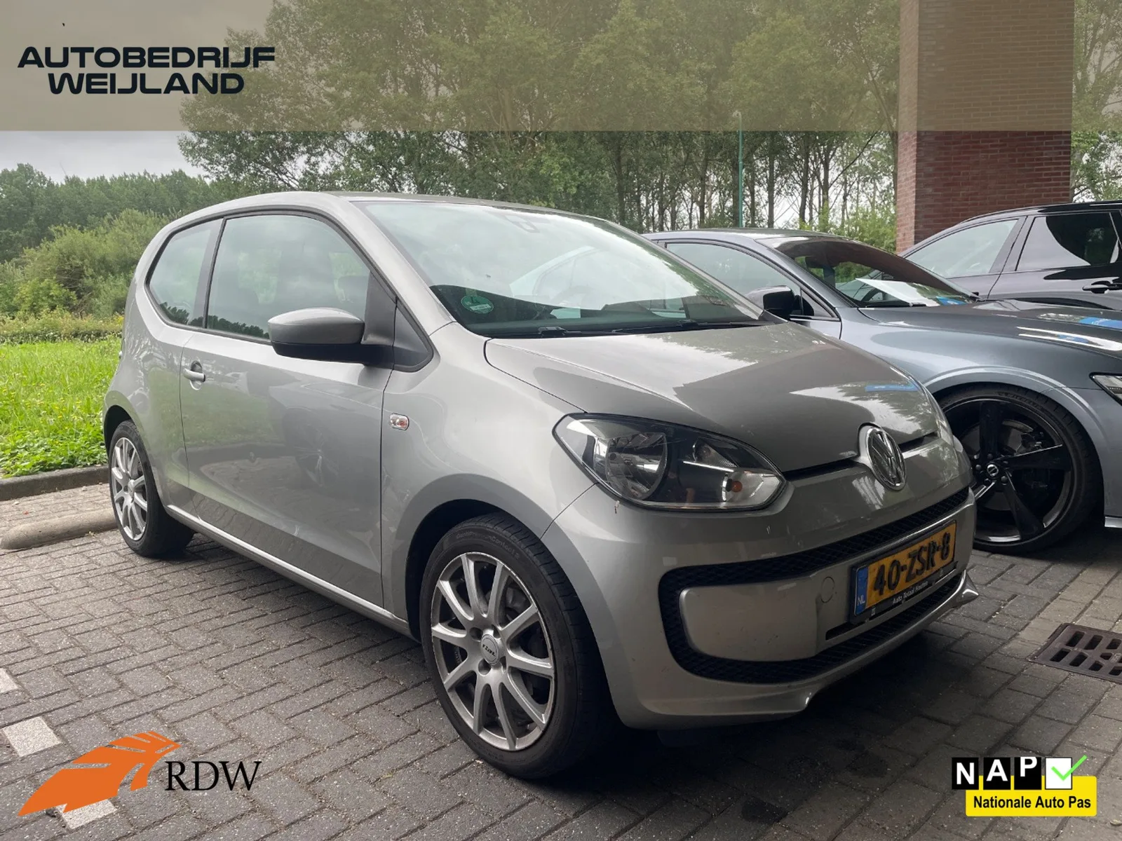 Volkswagen Up! (2013) — foto 1