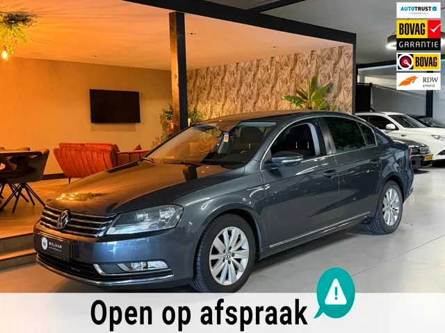 Volkswagen Passat (2011) — foto 1