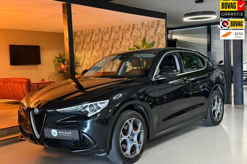 Alfa Romeo Stelvio (2017)