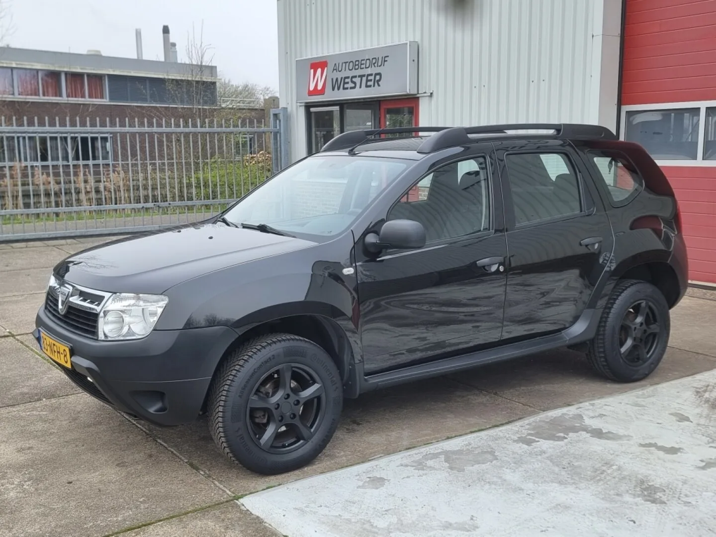 Dacia Duster (2010) — foto 1