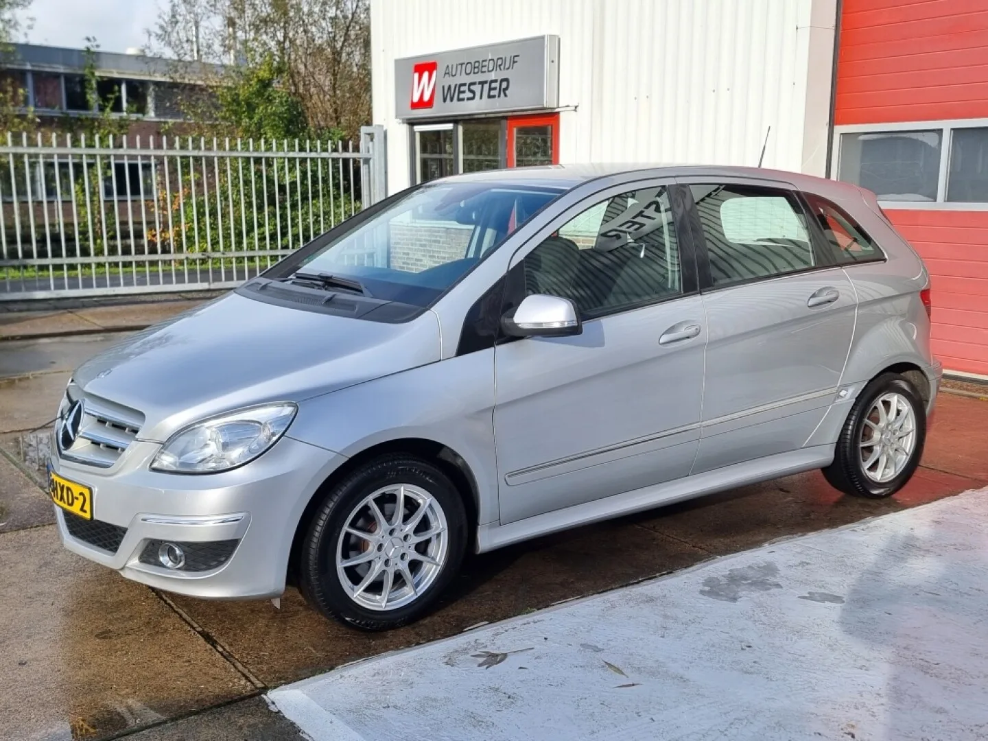 Mercedes-Benz B-Klasse (2009) — foto 1