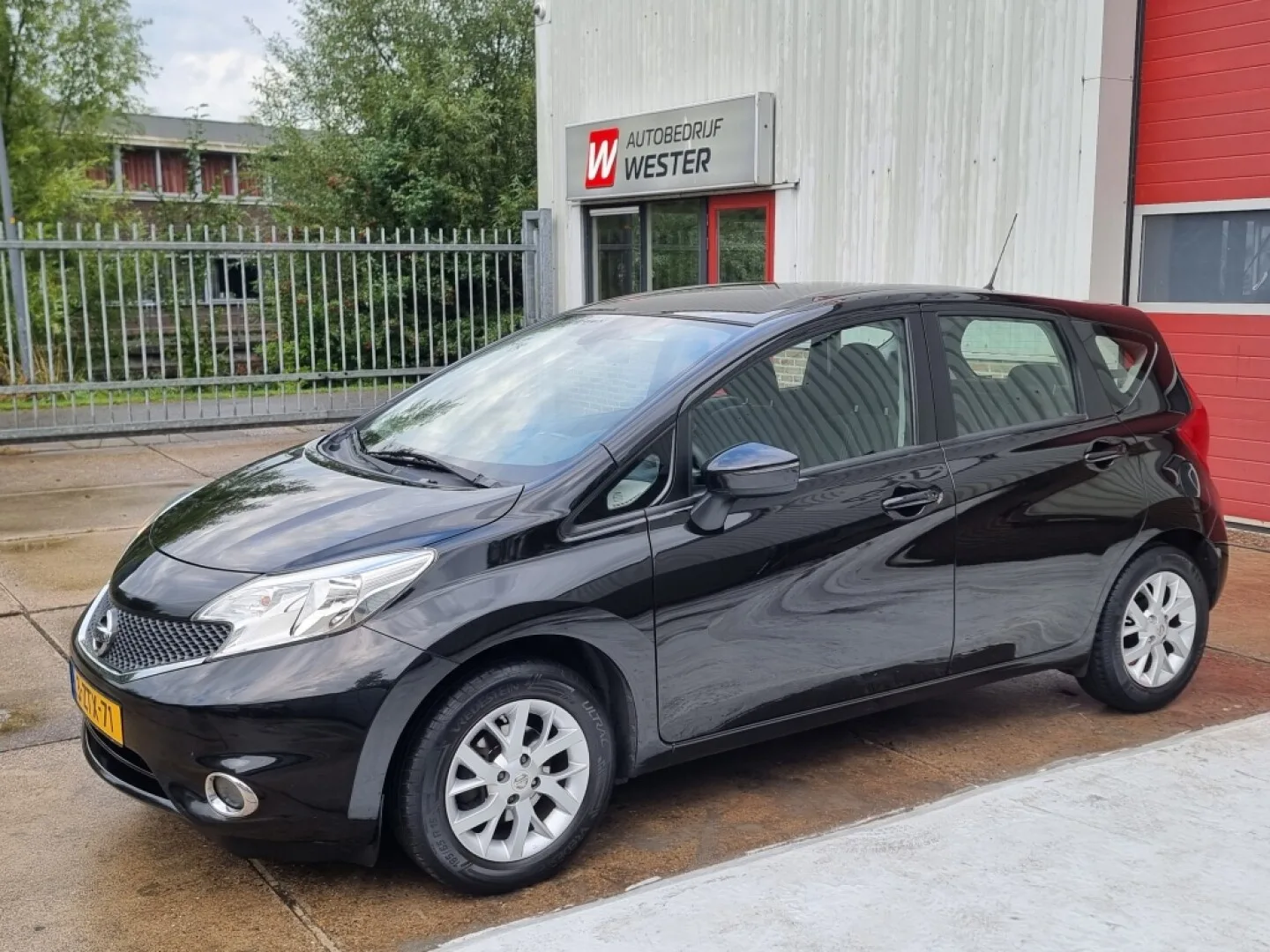 Nissan Note (2015) — foto 1