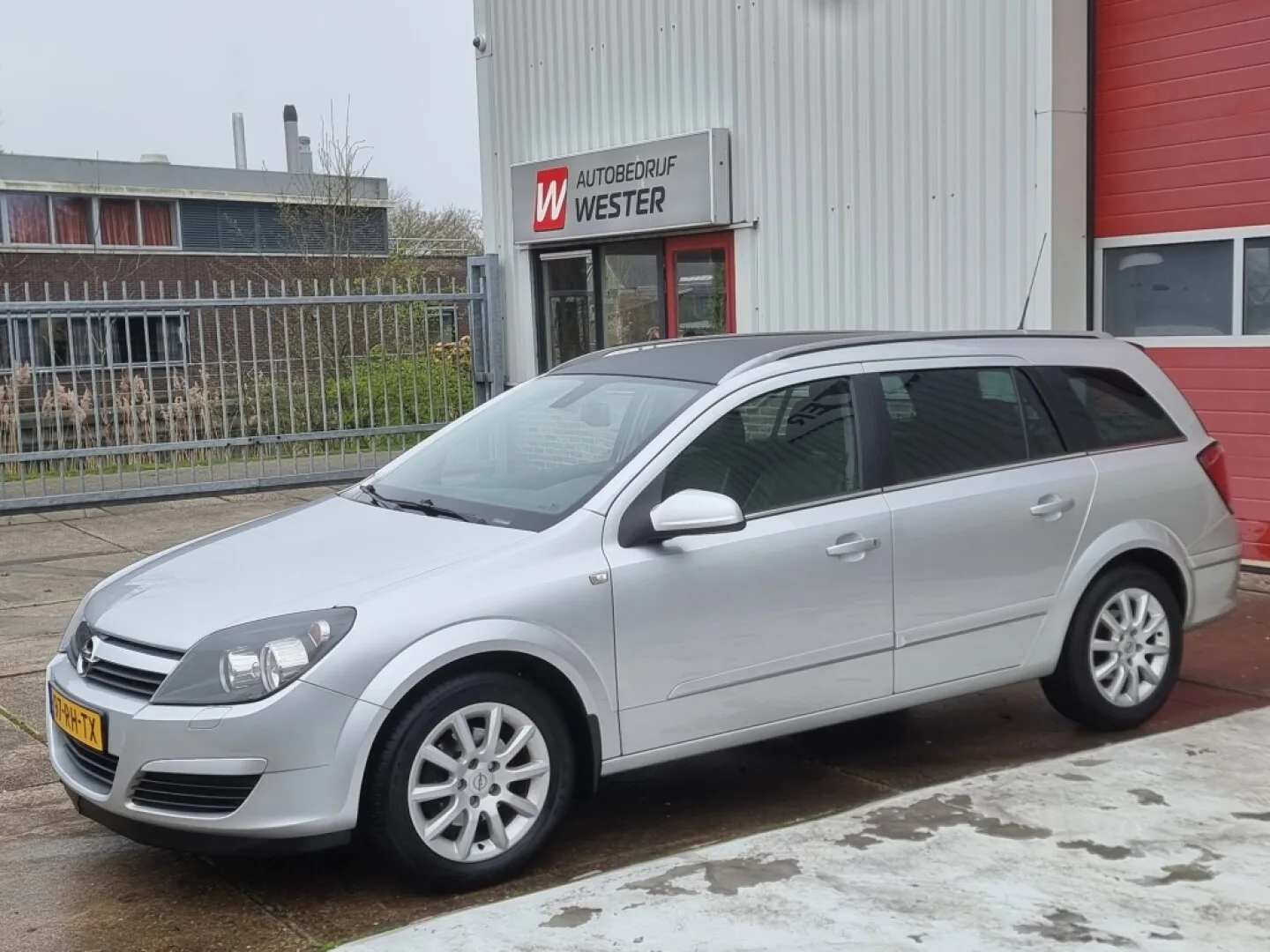 Opel Astra (2005) — foto 1