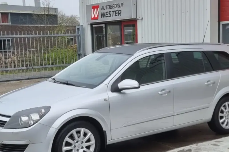 Opel Astra (2005)