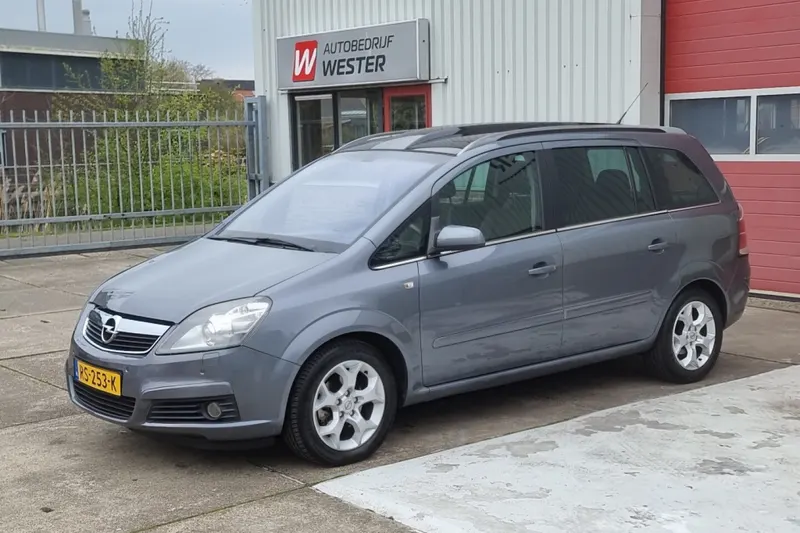 Opel Zafira (2005)