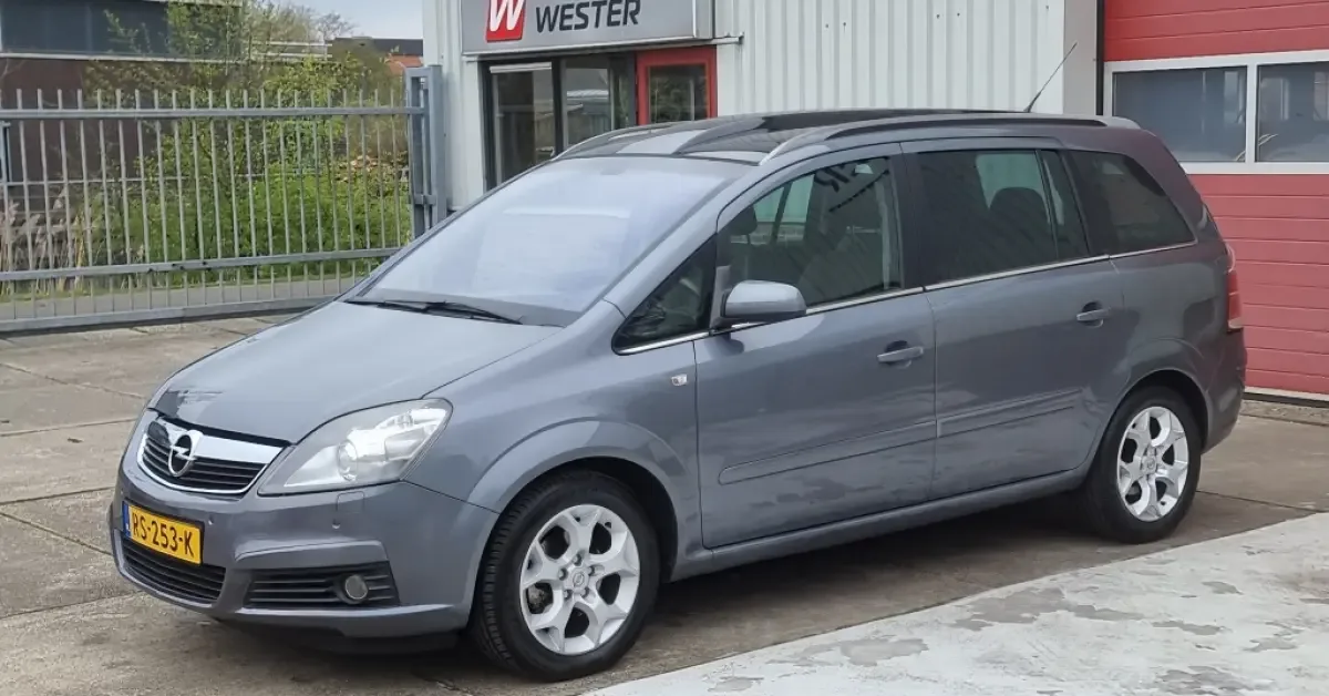 Opel Zafira (2005) — foto 1