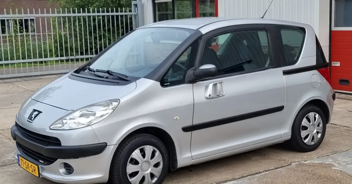 Peugeot 1007 (2006) — foto 1
