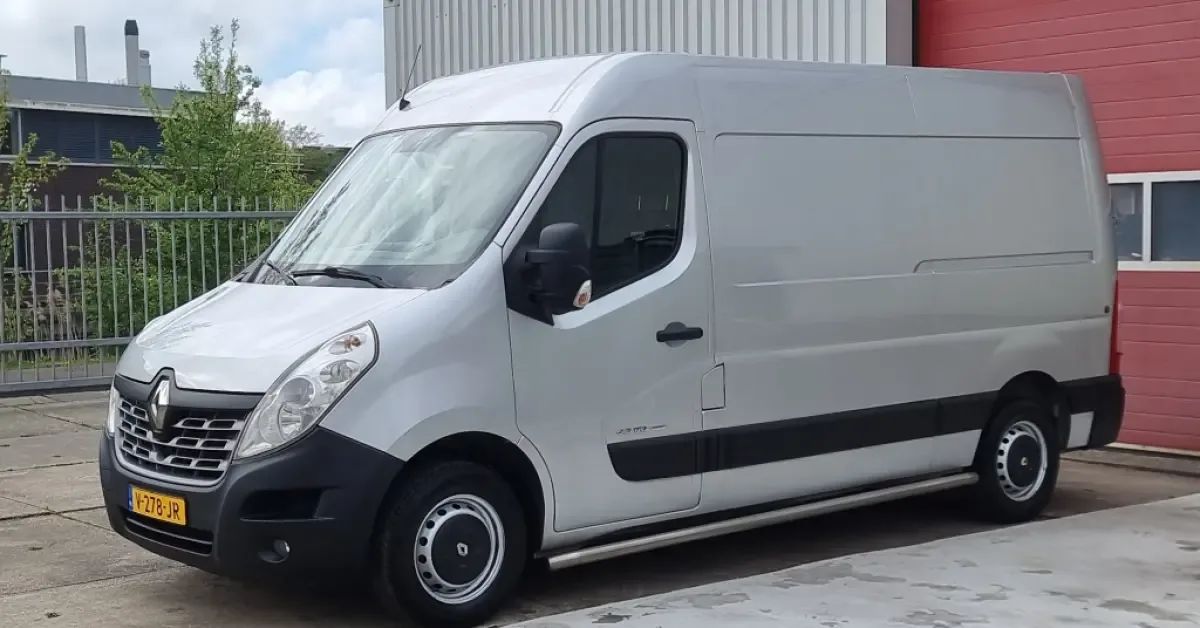 Renault Master (2017) — foto 1