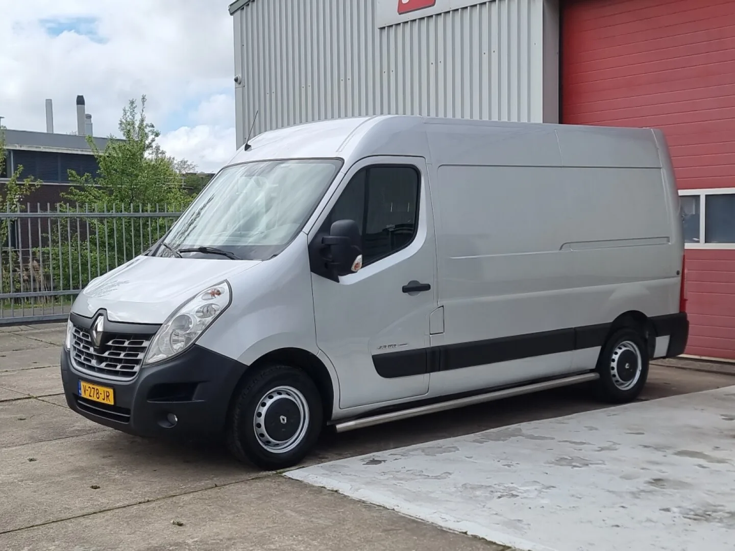 Renault Master (2017) — foto 1