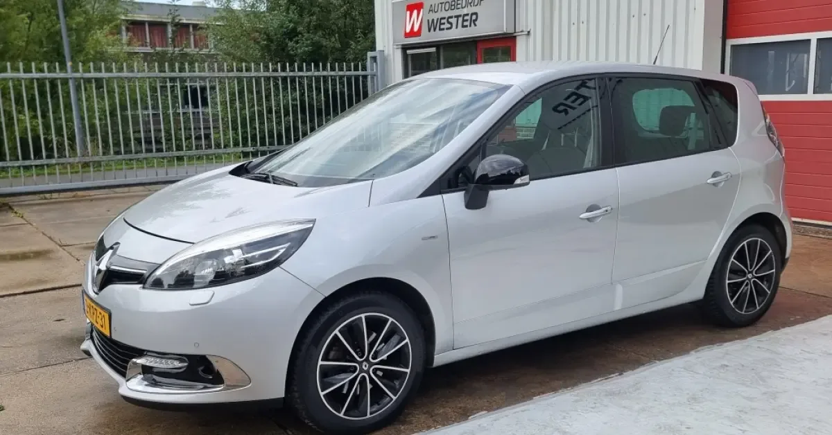 Renault Scénic (2013) — foto 1