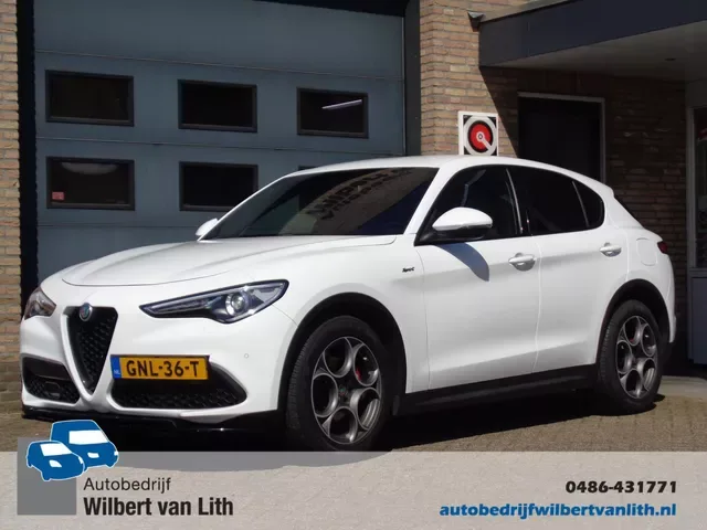 Alfa Romeo Stelvio (2021) — foto 1