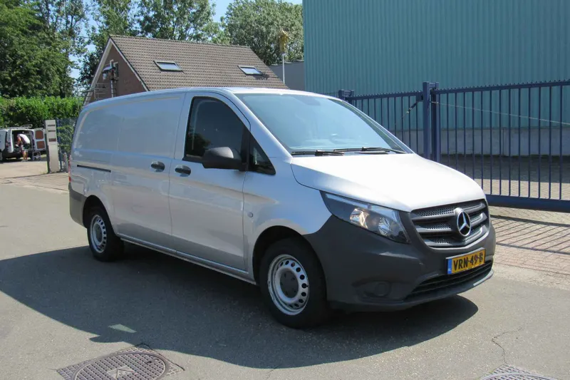 Mercedes-Benz Vito (2022)