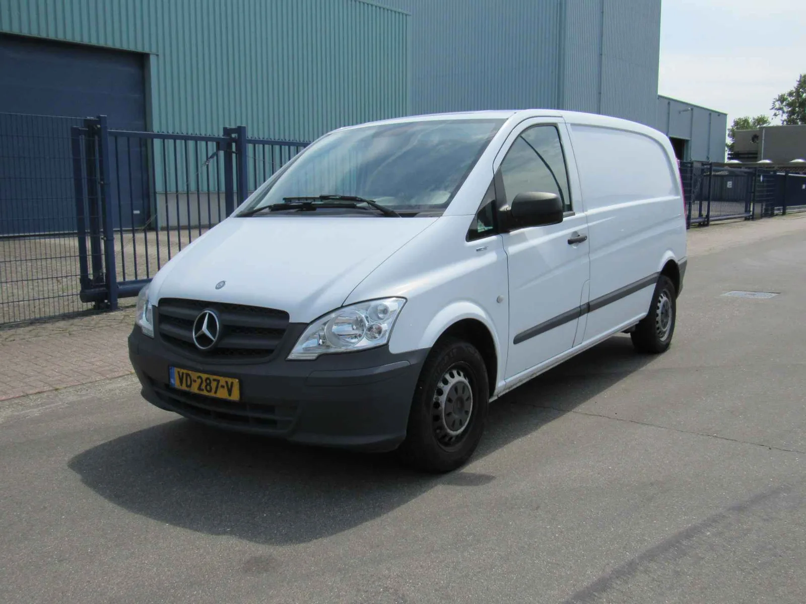 Mercedes-Benz Vito (2013) — foto 1