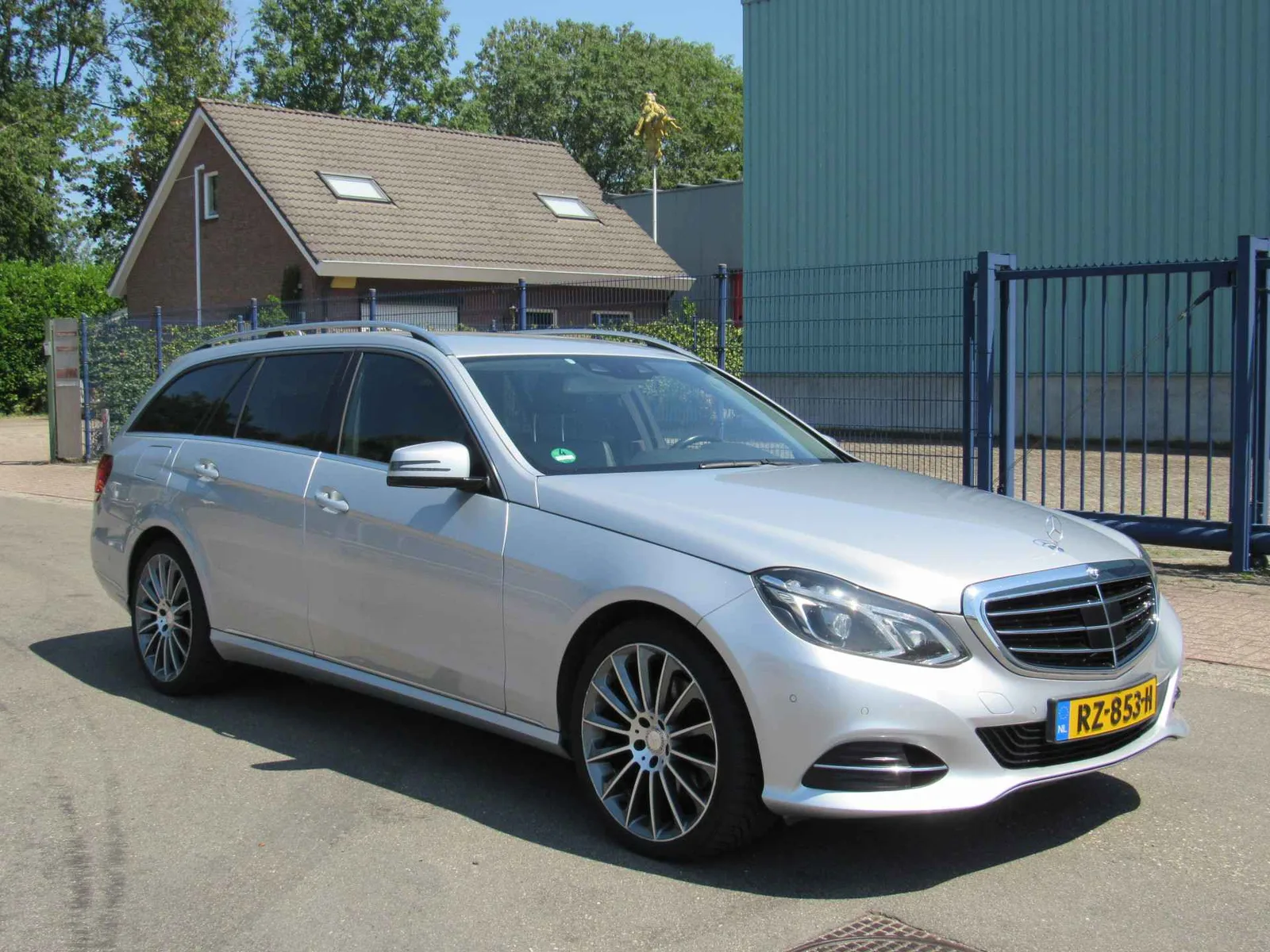 Mercedes-Benz E-Klasse (2013) — foto 1