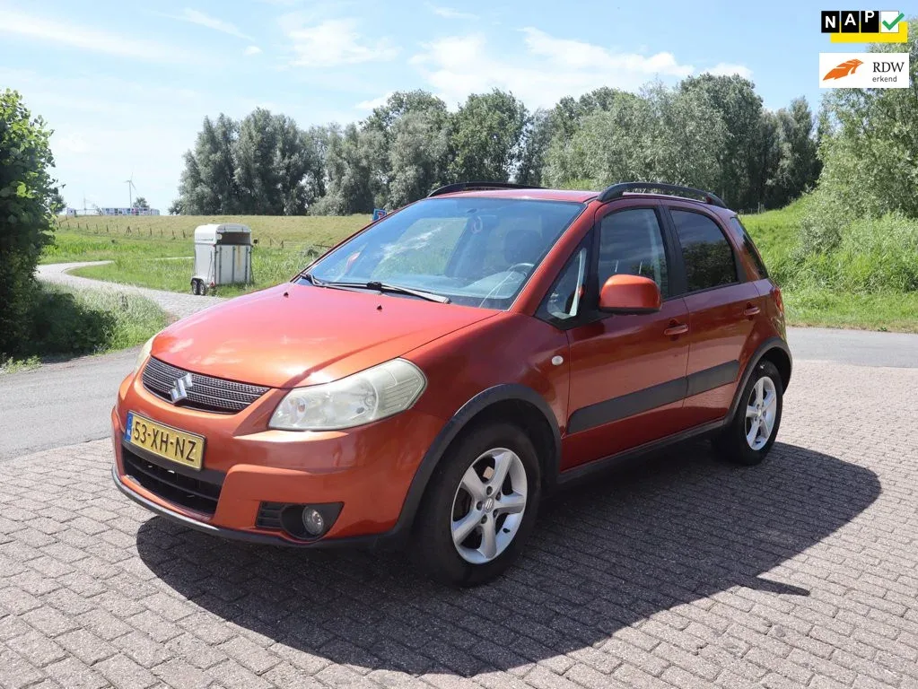 Suzuki SX4 (2007) — foto 1