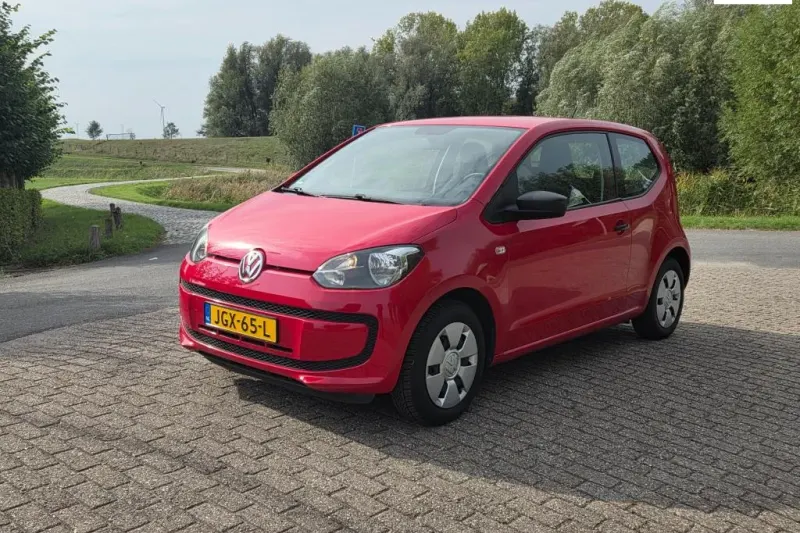 Volkswagen Up! (2012)