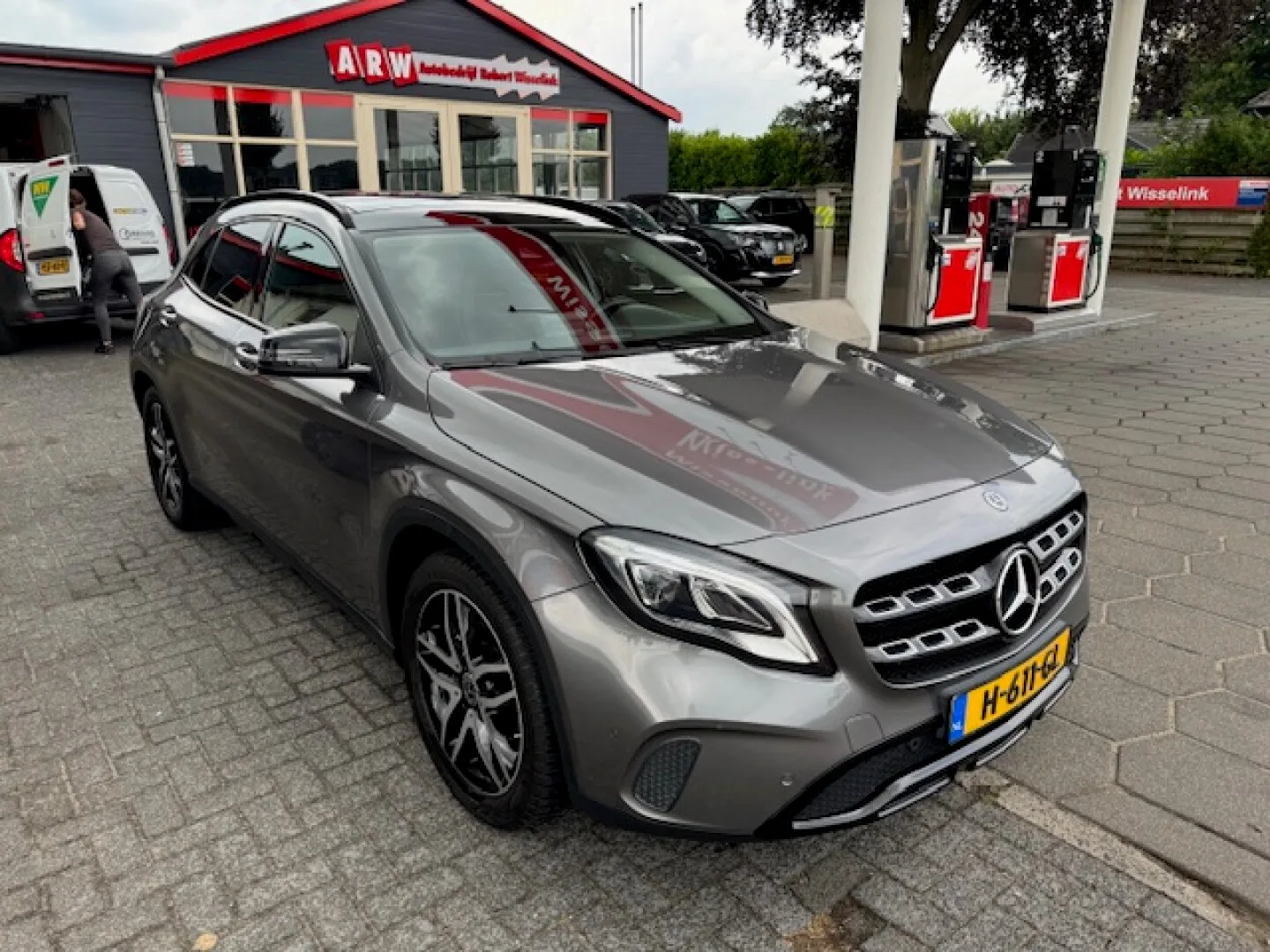 Mercedes-Benz GLA (2018) — foto 1