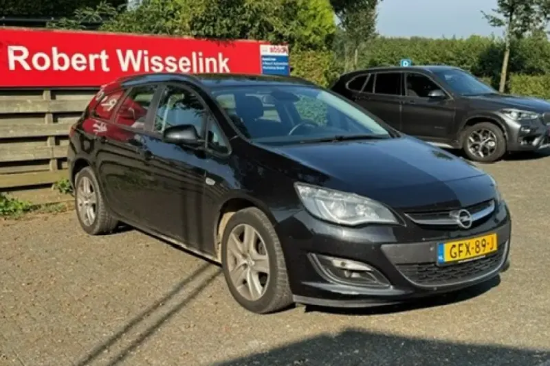Opel Astra (2015)