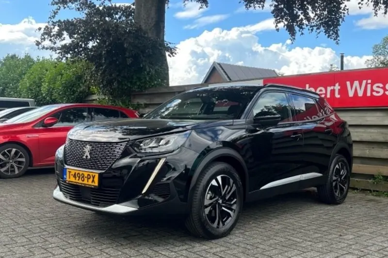 Peugeot 2008 (2023)