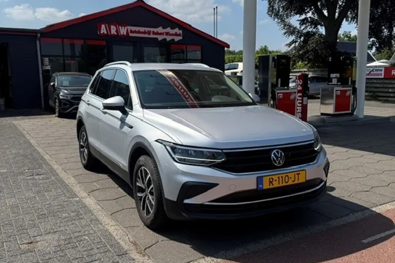 Volkswagen Tiguan (2022)