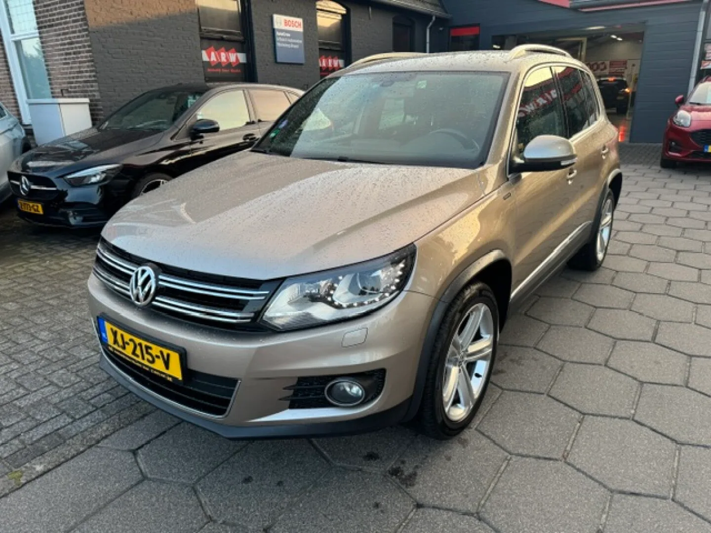 Volkswagen Tiguan (2016) — foto 1