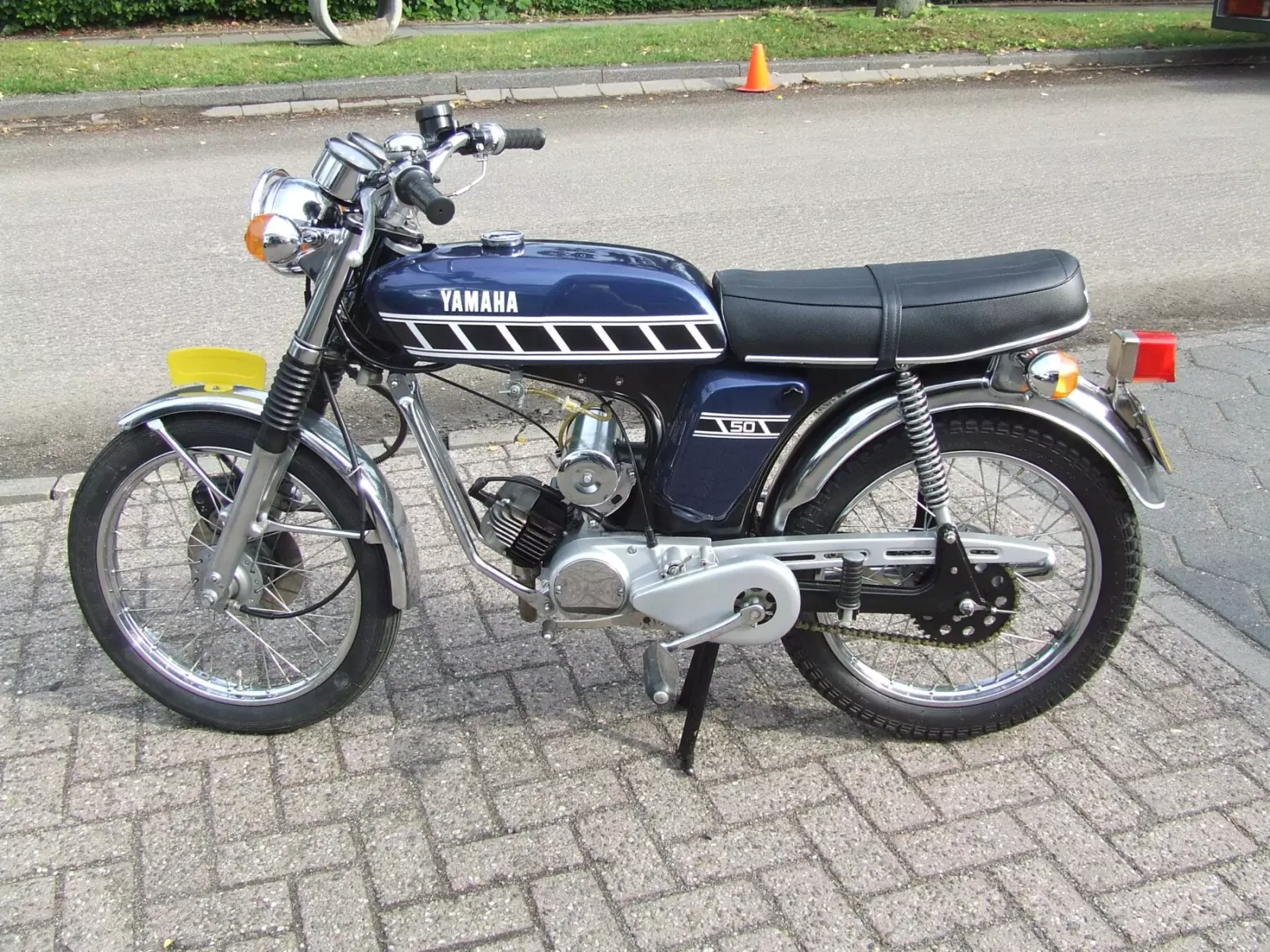 Yamaha FS 1 (1976) — foto 1